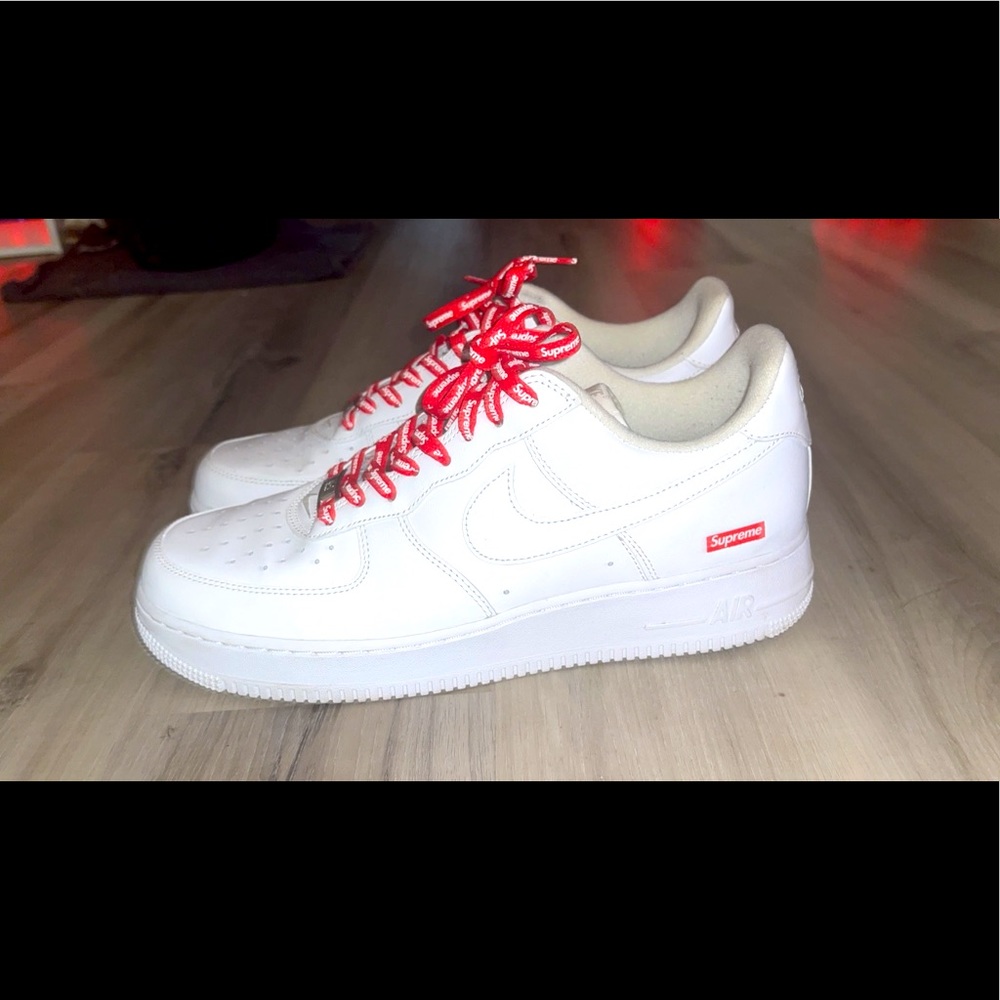 Nike Air Force 1 x Supreme White Box Logo